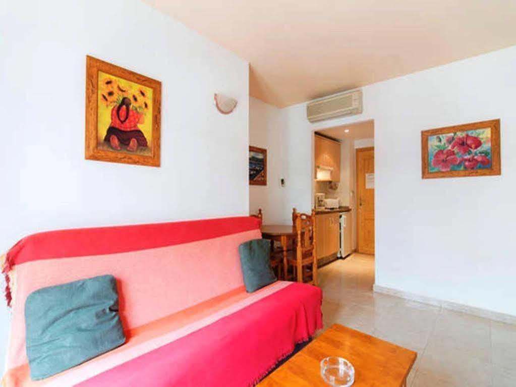 Vicenta Apartaments Torremolinos Exterior photo
